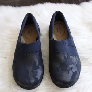 Collection by Clarks, Cora Heather Bleu Marine slip on shoes NWOT